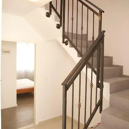 Q House Vendégház Trogir